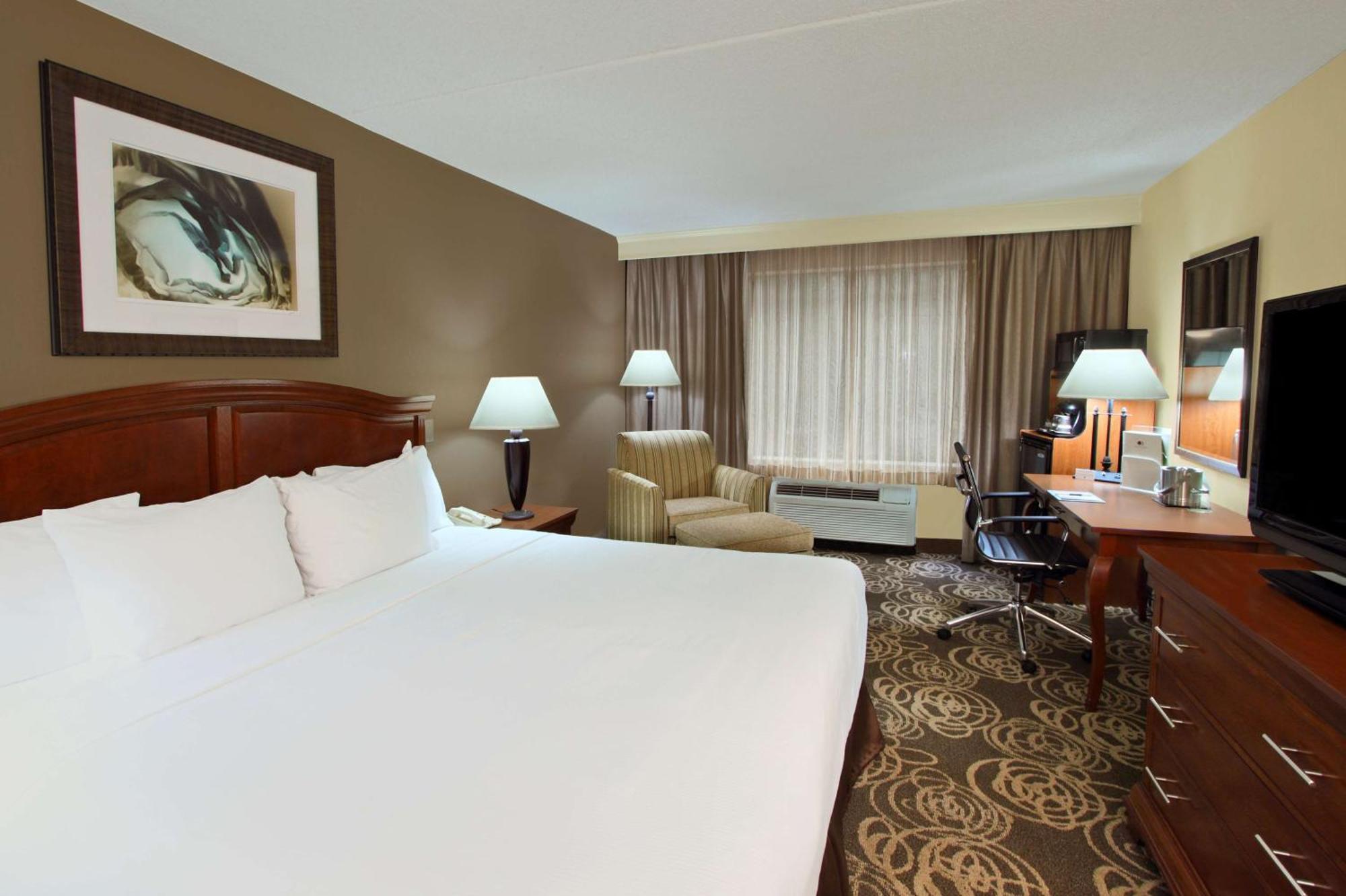 Hotel Doubletree By Hilton Mahwah Esterno foto