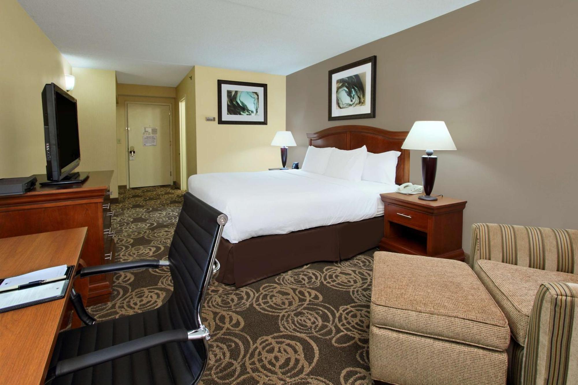 Hotel Doubletree By Hilton Mahwah Esterno foto