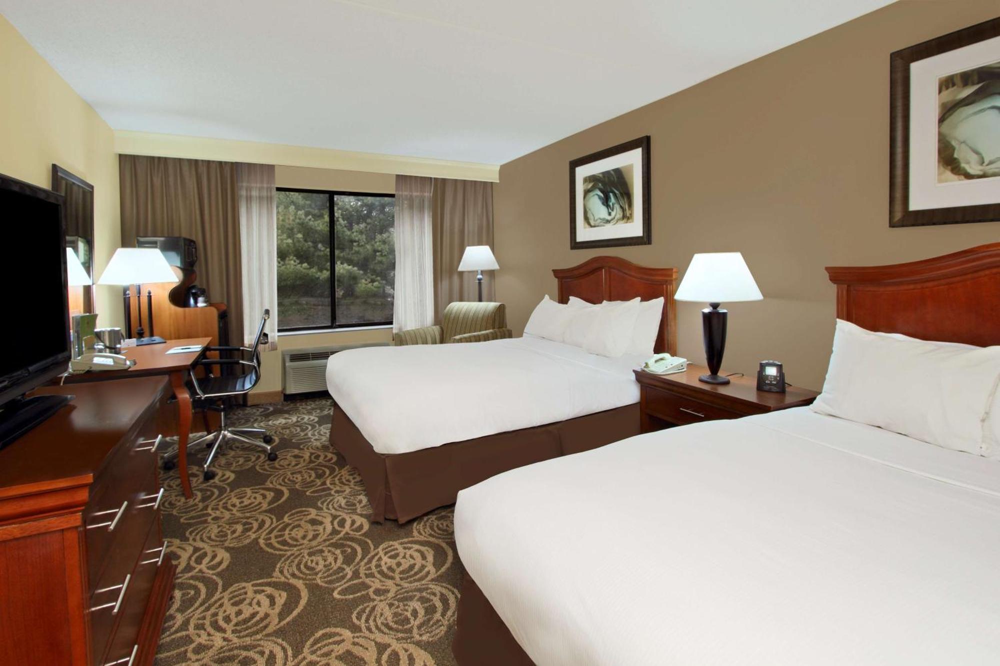 Hotel Doubletree By Hilton Mahwah Esterno foto