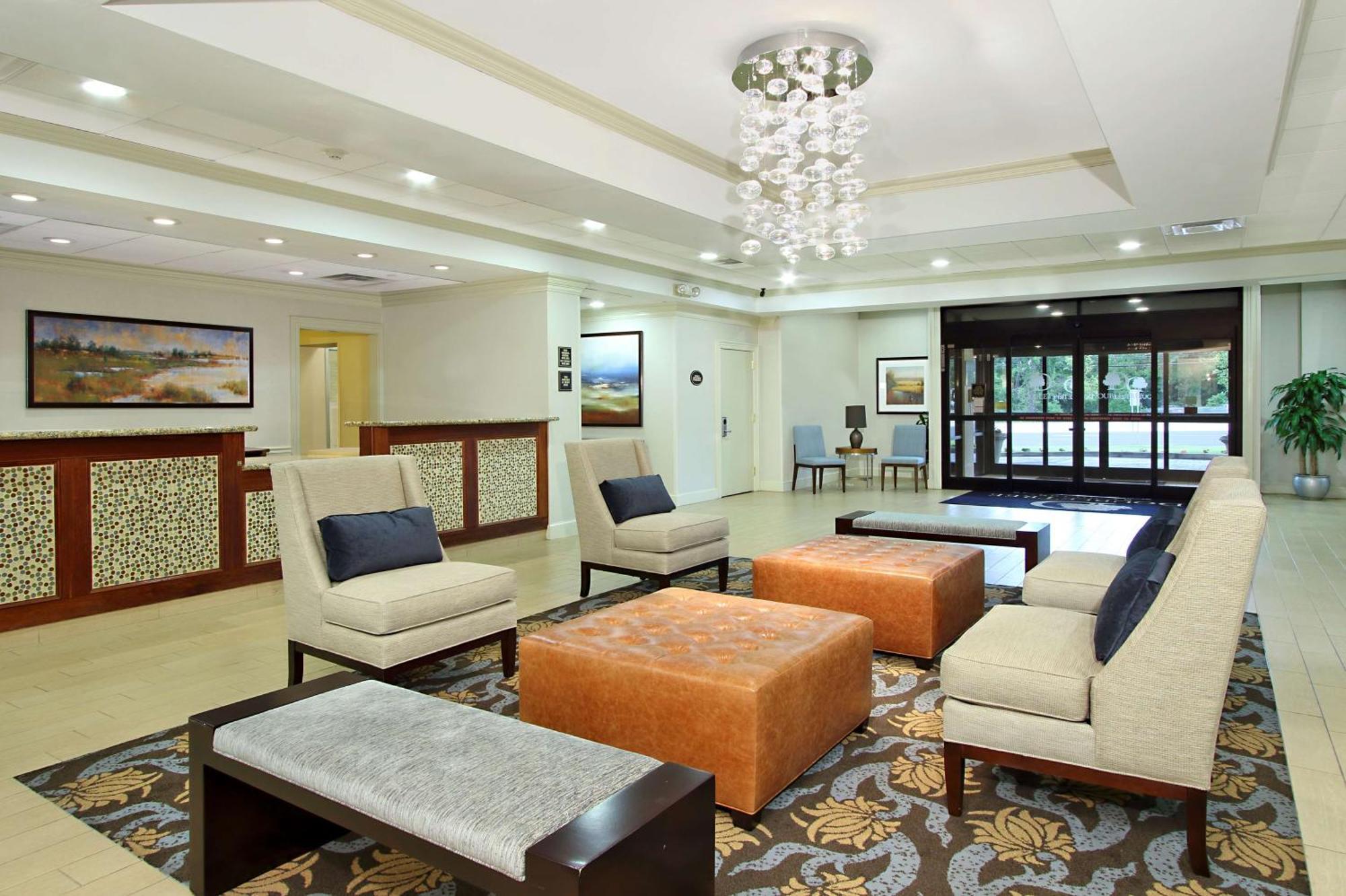 Hotel Doubletree By Hilton Mahwah Esterno foto